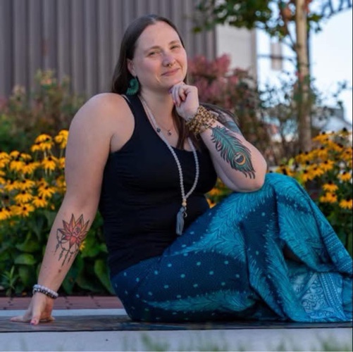 Yoga Flow With Lisa Mo